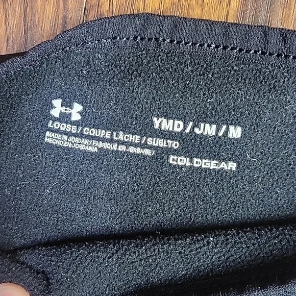 Under Armor boy youth medium long sleeve - Picture 2 of 2